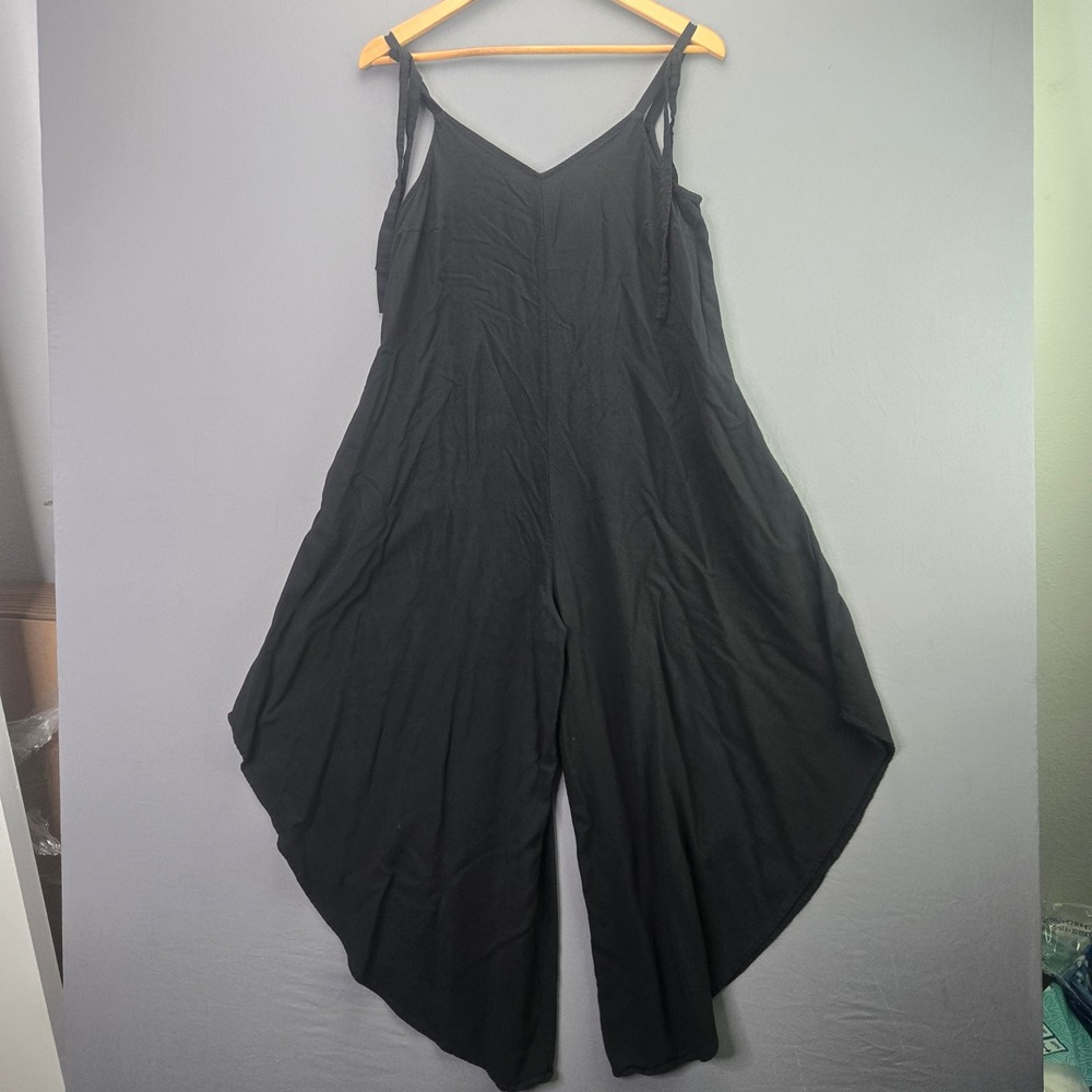 Vince Camuto Jumpsuit Wide Leg Draped Handkerchief Hem M Black Tie Strap Pocket